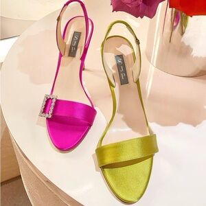 NWOT SJP Rogue Heels - Fuxia Satin (Original design)